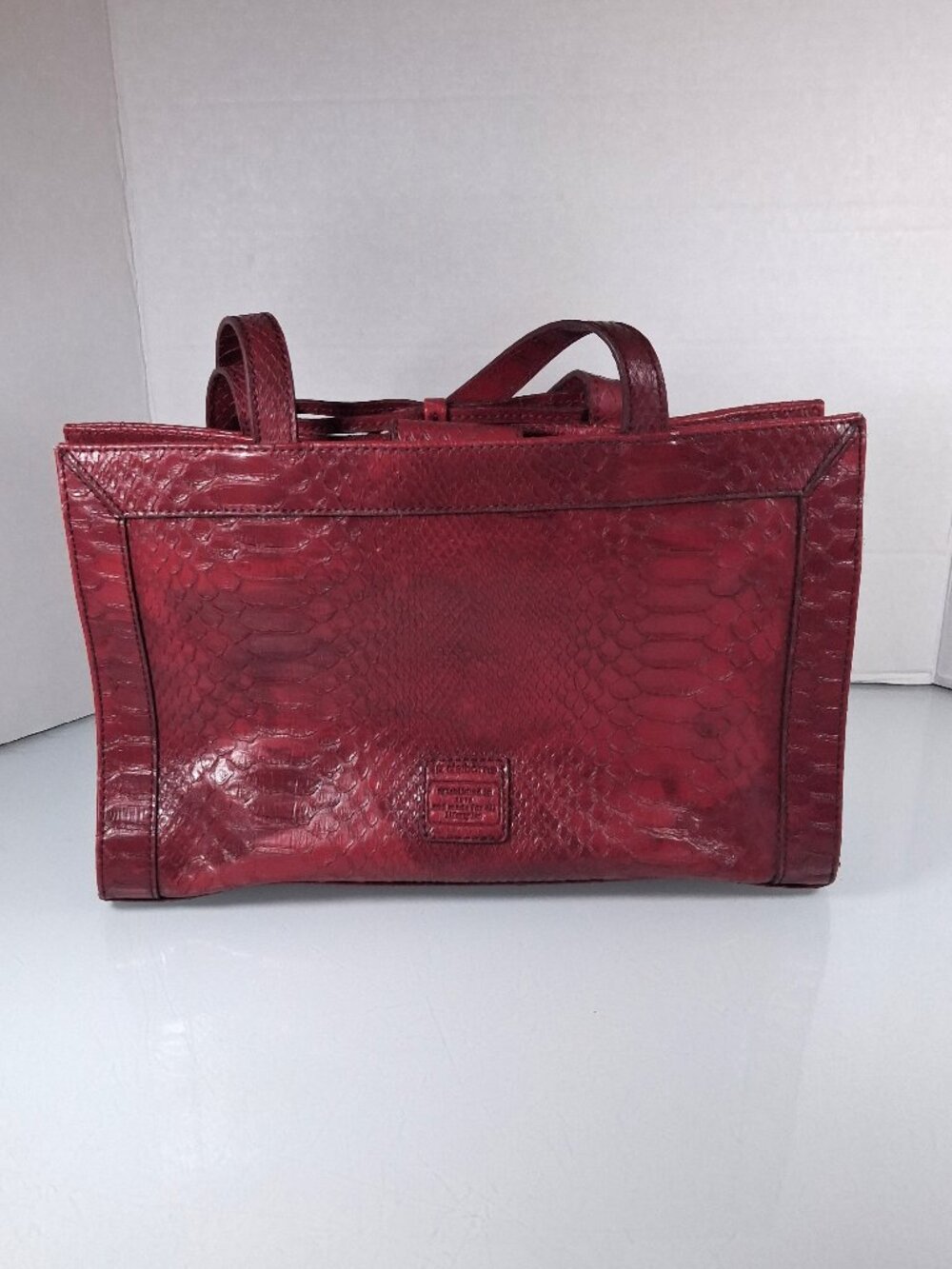 Liz Claiborne Red Faux Alligator Skin Shoulder Bag with Bow Purse Snap Closure